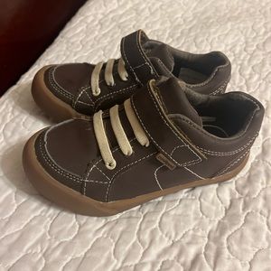 Pediped shoes size 9.5 or 26 boys